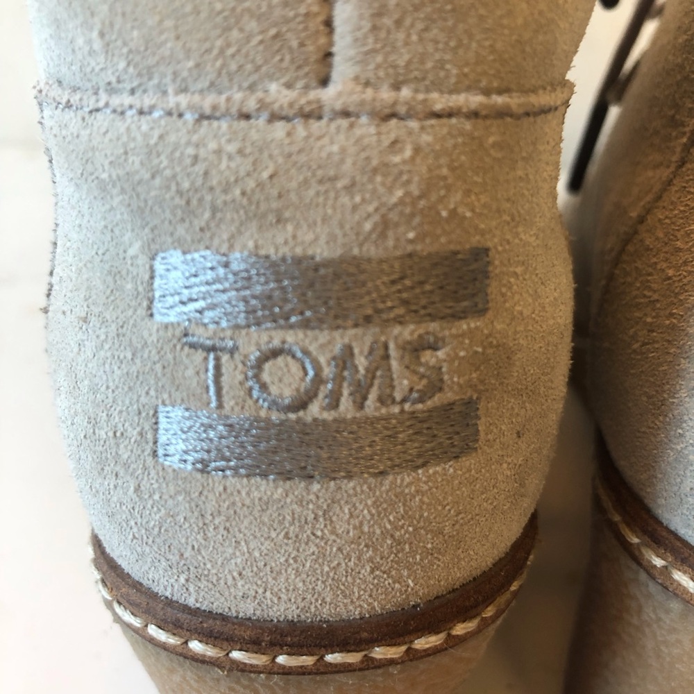 TOMS Gray Suede Size 5 Women’s Wedge Heel Bootie-Send your offer! 🍁 - Picture 8 of 14